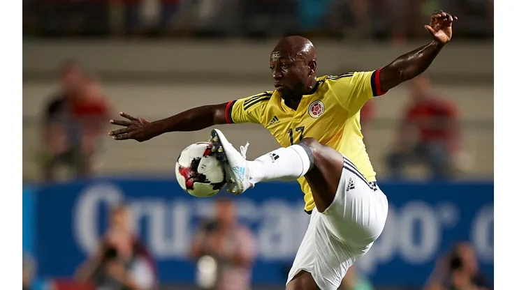 Armero avisa y pide pista: "Espero tener de nuevo la oportunidad en la Selección"