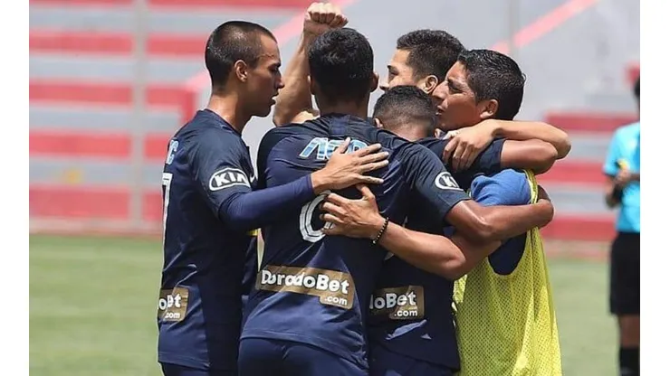 Los juveniles ganan, gustan y golean