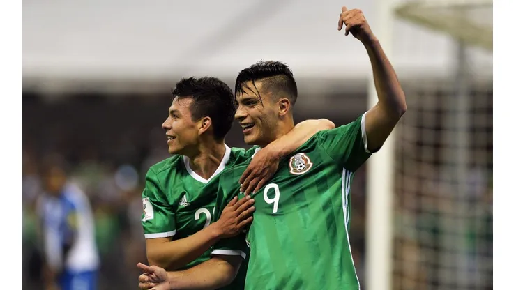 Lozano y Raúl encabezan la lista de los jugadores más valiosos de México.