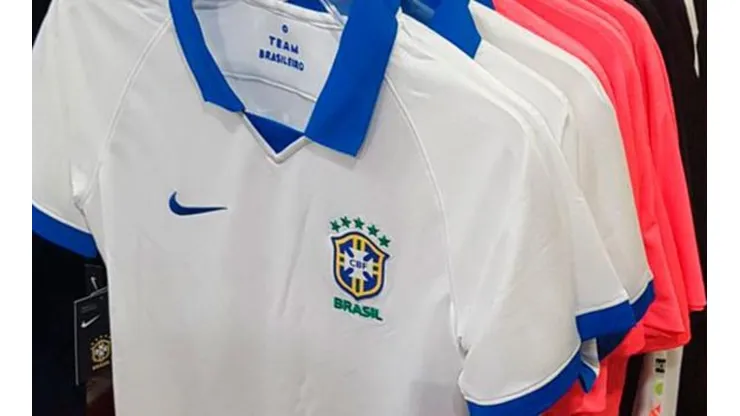 No se ve todos los días: la camiseta blanca de Brasil para la Copa América 2019