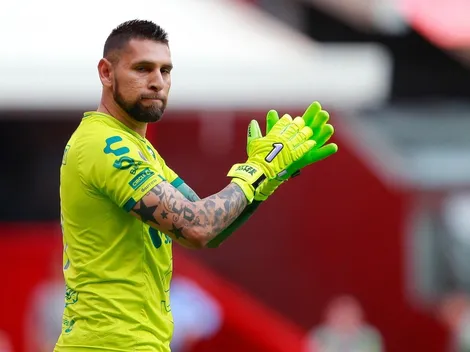 Jonathan Orozco se agrandó y subió un video de sus grandes atajadas