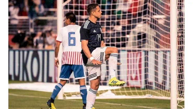 Chicharito tuvo un día agitado.