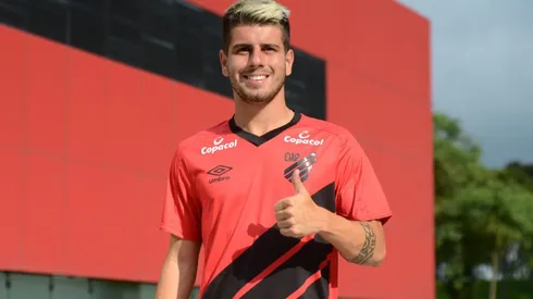 Andrade reveló que le pidió ayuda a sus compañeros para poder jugar la Recopa Sudamericana vs. River