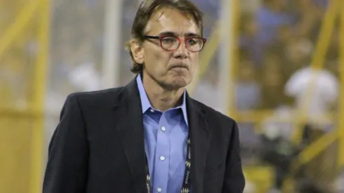 Muy fuerte: técnico de El Salvador aseguró que le ganaron a Perú con un equipo alternativo