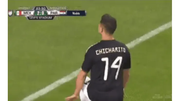 Chicharito celebró su gol a Paraguay a lo LeBron James