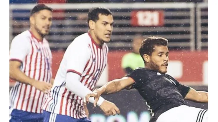 Valdez falló en el primer gol de México y Twitter se hizo una fiesta
