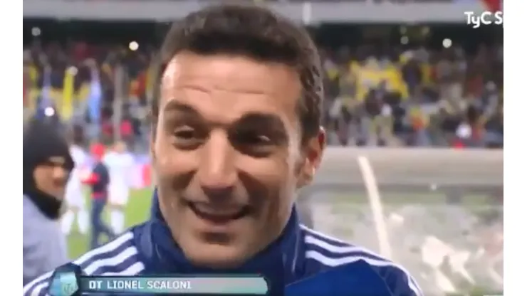 Apenas terminó el partido, Scaloni les respondió a los periodistas