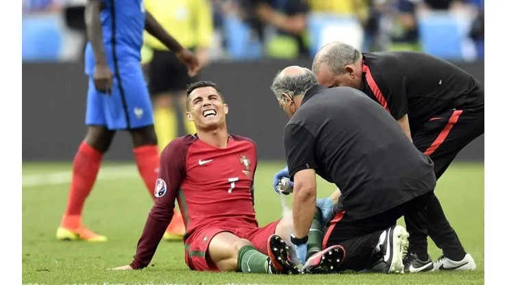 Alerta máxima: Cristiano Ronaldo se lesionó solo y pidió el cambio con Portugal