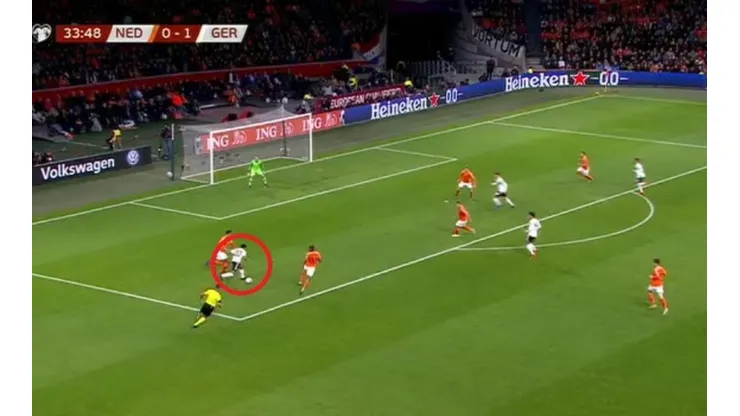 Magnífico gol de Gnabry.