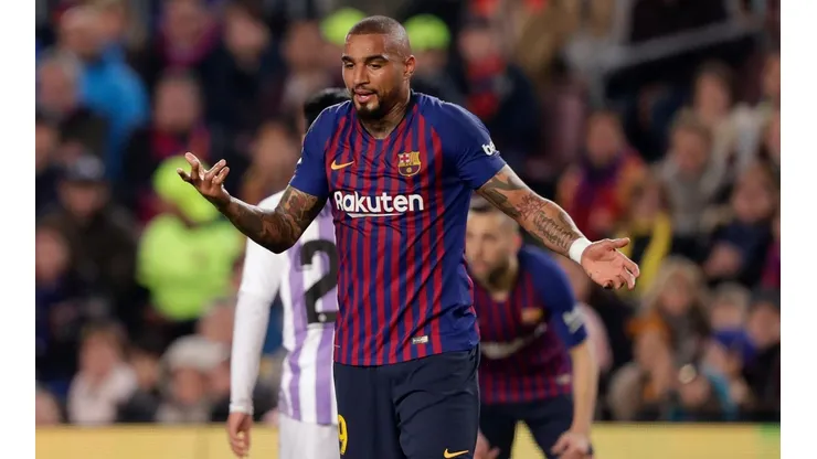 Un medio alemán publicó que el Barcelona está enojado con Boateng y el jugador salió al cruce
