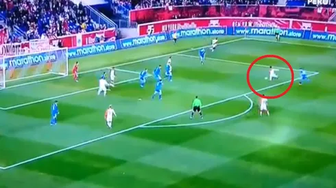 De primera y al ángulo: el golazo de Cueva para Perú a los 4'