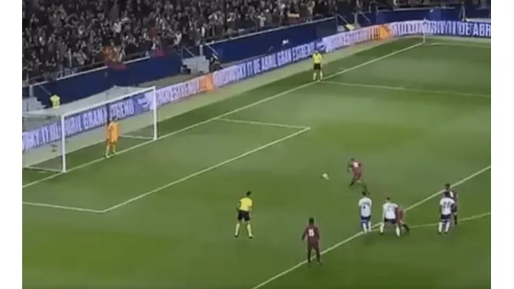Josef Martínez dio clase de cómo patear un penal ante Argentina