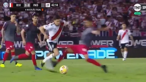 Nacho Fernández le tiró la bronca a Figal por la patada que le pegó