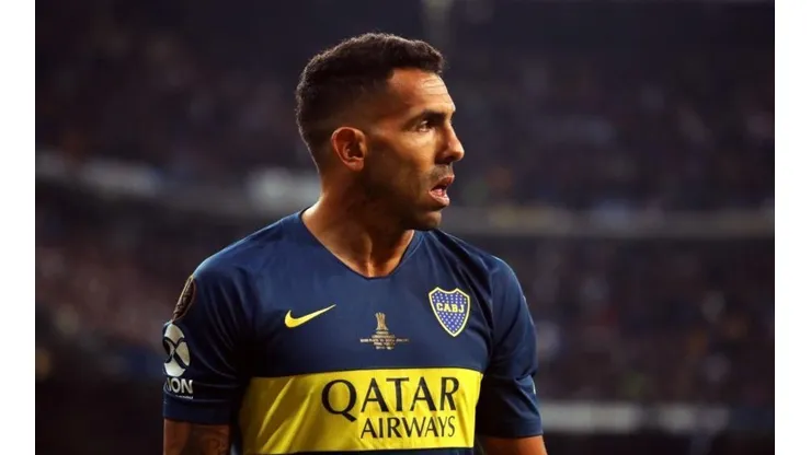 Carlos Tevez con la camiseta de Boca.
