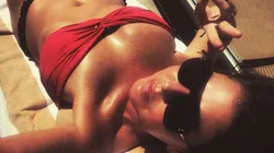 La conductora siempre sigue a las Chivas.