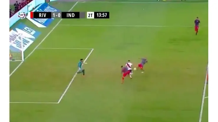 Gol de Álvarez.