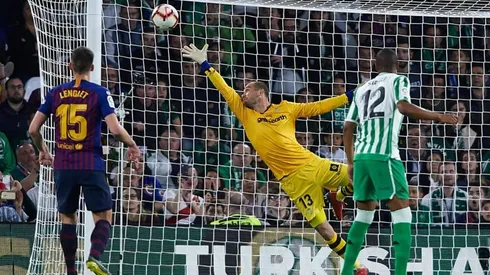 Pau López voló para la foto.