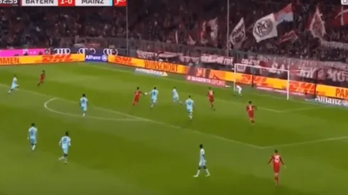 James Rodríguez mandó a guardar la asistencia de pecho de Goretzka