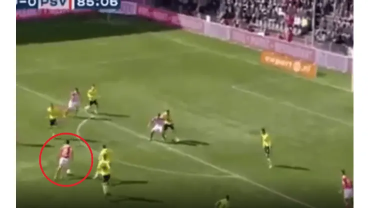Está demente: Lozano metió un golazo para salvar al PSV sobre el final y seguir en la punta