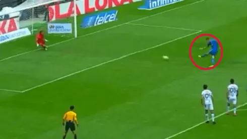 Caraglio no dudó y aumentó para Cruz Azul de penal