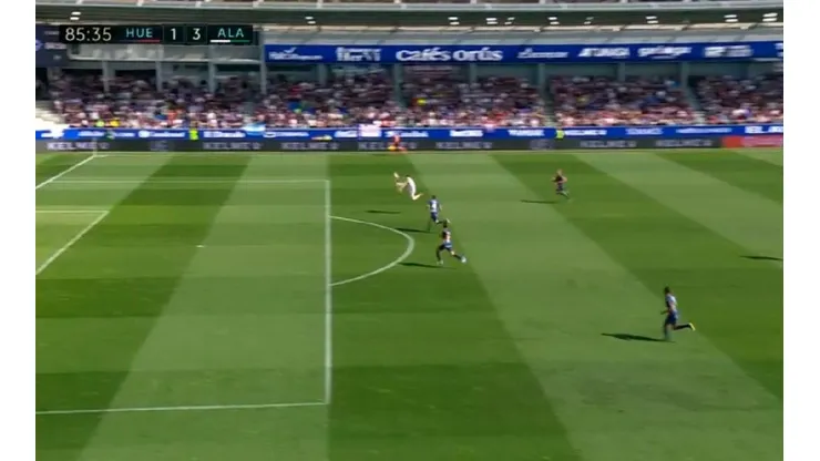 Control de Calleri y gol para el 3 a 1.