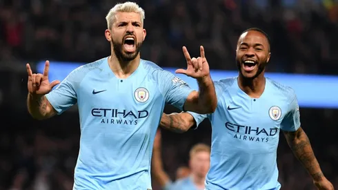 Foto de Sergio Agüero con Sterling.