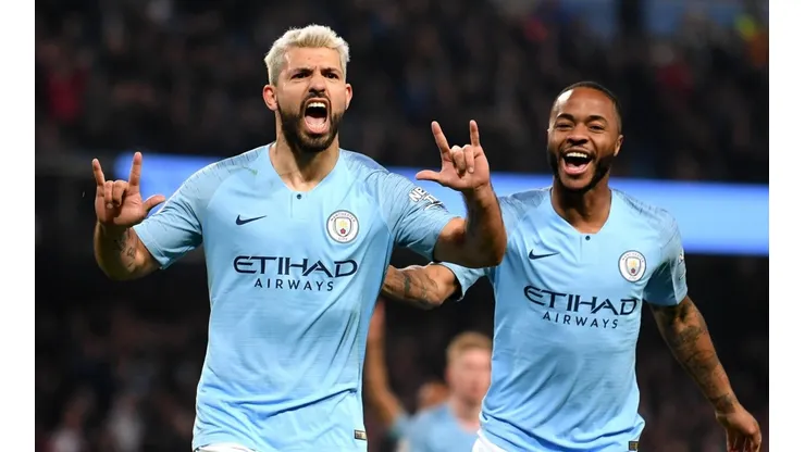 Foto de Sergio Agüero con Sterling.