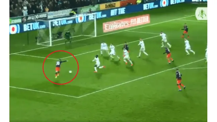 A lo Roberto Carlos: el golazo de Bernardo Silva para el City
