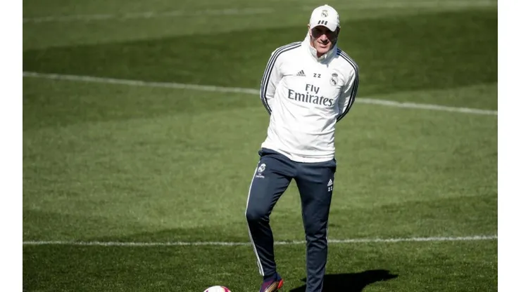 Zidane pone una formación de lujo.