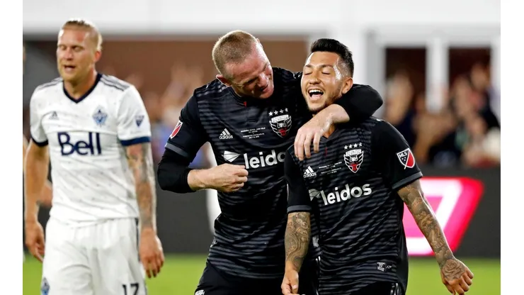 Está loco: Luciano Acosta contó qué le dijo Rooney cuando le ofreció un mate