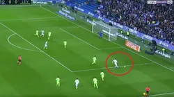 El fail del día se vio en Real Sociedad-Levante: intentó centrar e hizo el ridículo