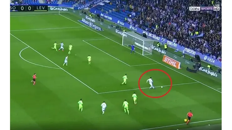 El fail del día se vio en Real Sociedad-Levante: intentó centrar e hizo el ridículo