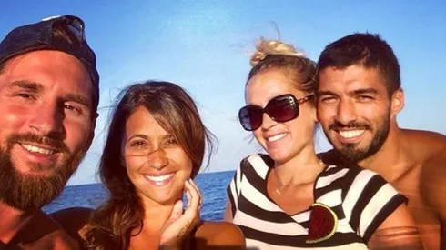 Messi salió a comer con Luis Suárez y su pareja y Antonella Roccuzzo subió la foto a Instagram