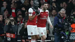 Aubameyang festejó con la máscara.