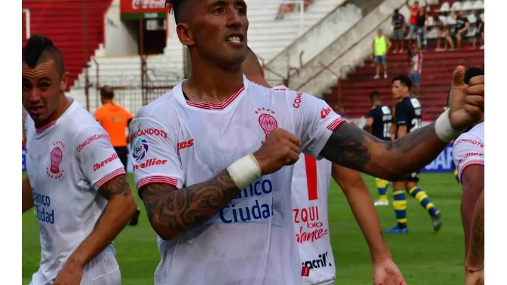 Emelec vs Huracán por la Copa Libertadores.