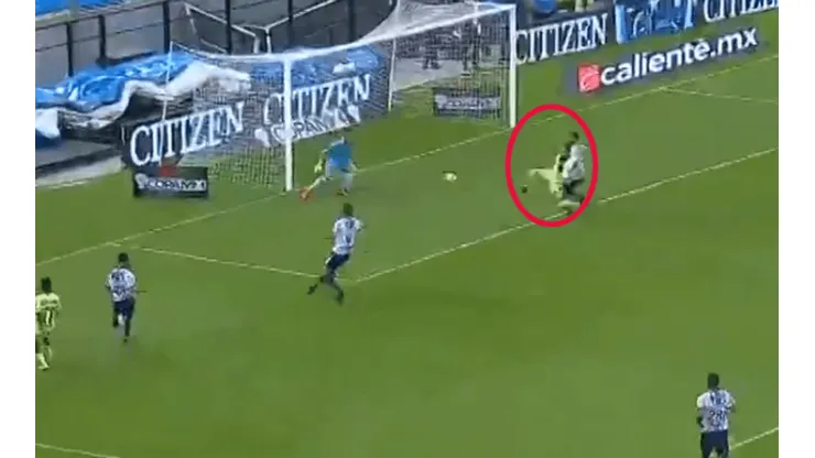 ¿Se olvidó de definir? Castillo falló cuatro goles en media hora