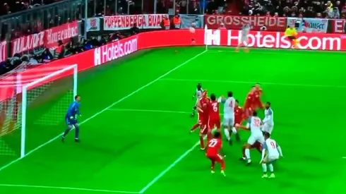 Gol de Van Dijk de cabeza.