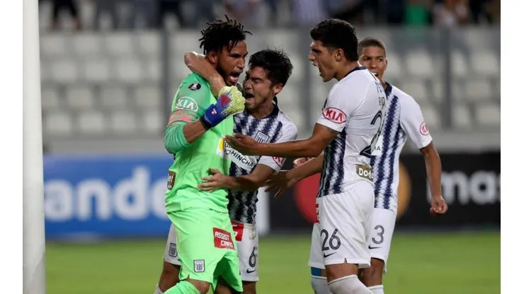 Internacional vs Alianza Lima por la Copa Libertadores.