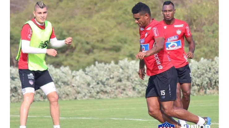Duelo de necesitados: Junior va por la victoria ante un San Lorenzo que debe sumar