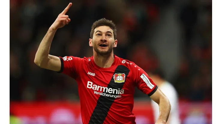 Lucas Alario en Bayer Leverkusen.