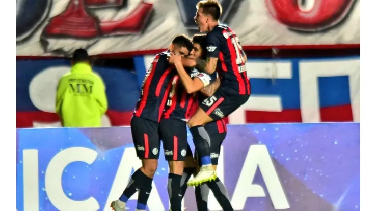 San Lorenzo vs Junior