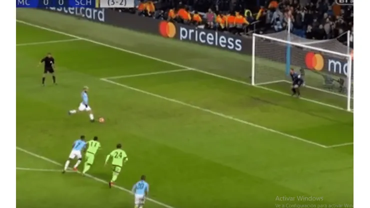 Gran ejecución de Agüero.