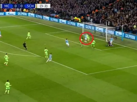 ¡No, Kun! Sterling asistió a Agüero, que erró un gol increíble a un metro del arco