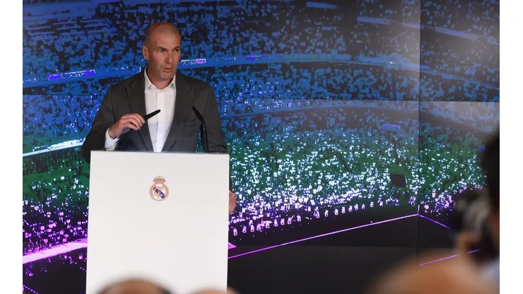 Foto de Zinedine Zidane en su presentación.