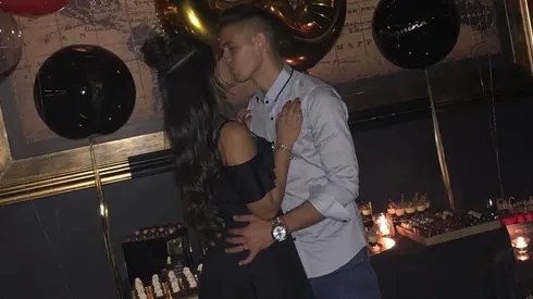 Foto de Borré junto a su novia.