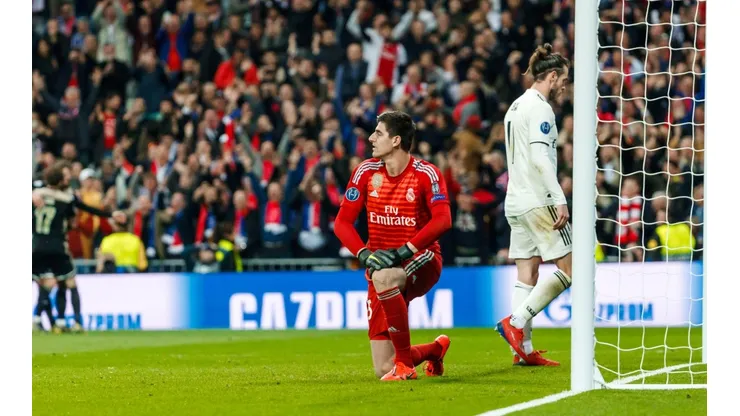 A Courtois le pegan tanto que lo tuvo que salir a defender su padre