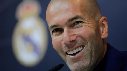 El meme viral de Zidane haciendo "un Zidane" a Solari