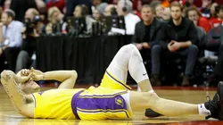 Los Lakers son un hospital: La lesión de Lonzo Ball lo tendrá fuera el resto del año