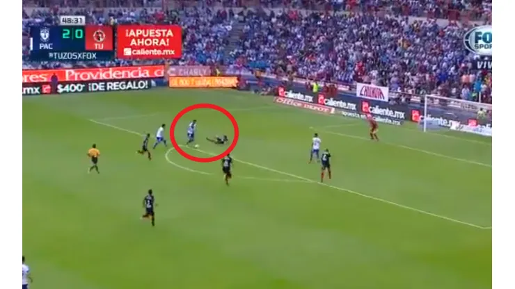 Lindo gol de Cardona.