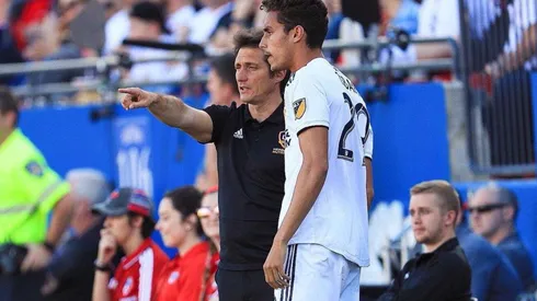 El equipo del argentino no pudo en Dallas.